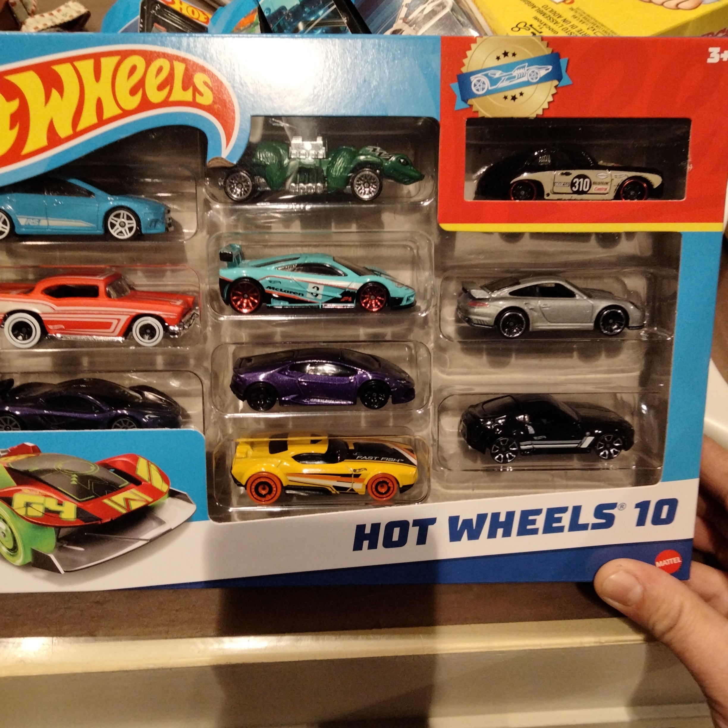 Hot Wheels Set di 10 auto a € 17,90 (oggi)