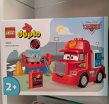 LEGO Duplo Mack al circuito